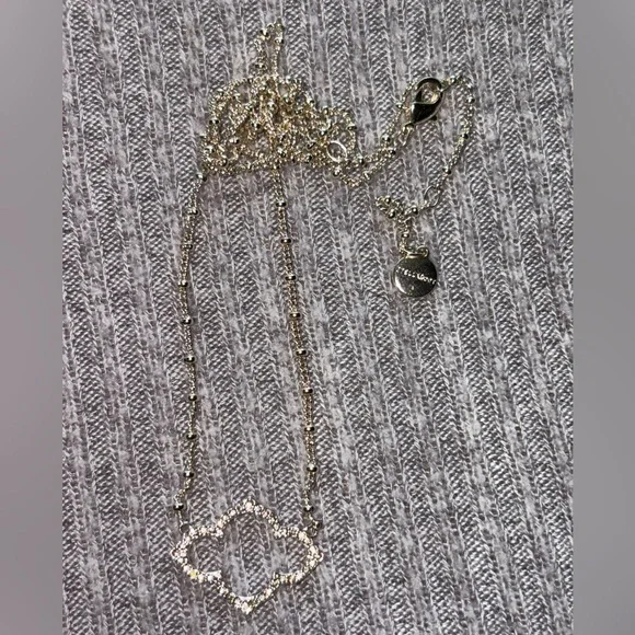 Vintage Stella & Dot signed silver tone rhinestone embedded clover necklace - Picture 2 of 7